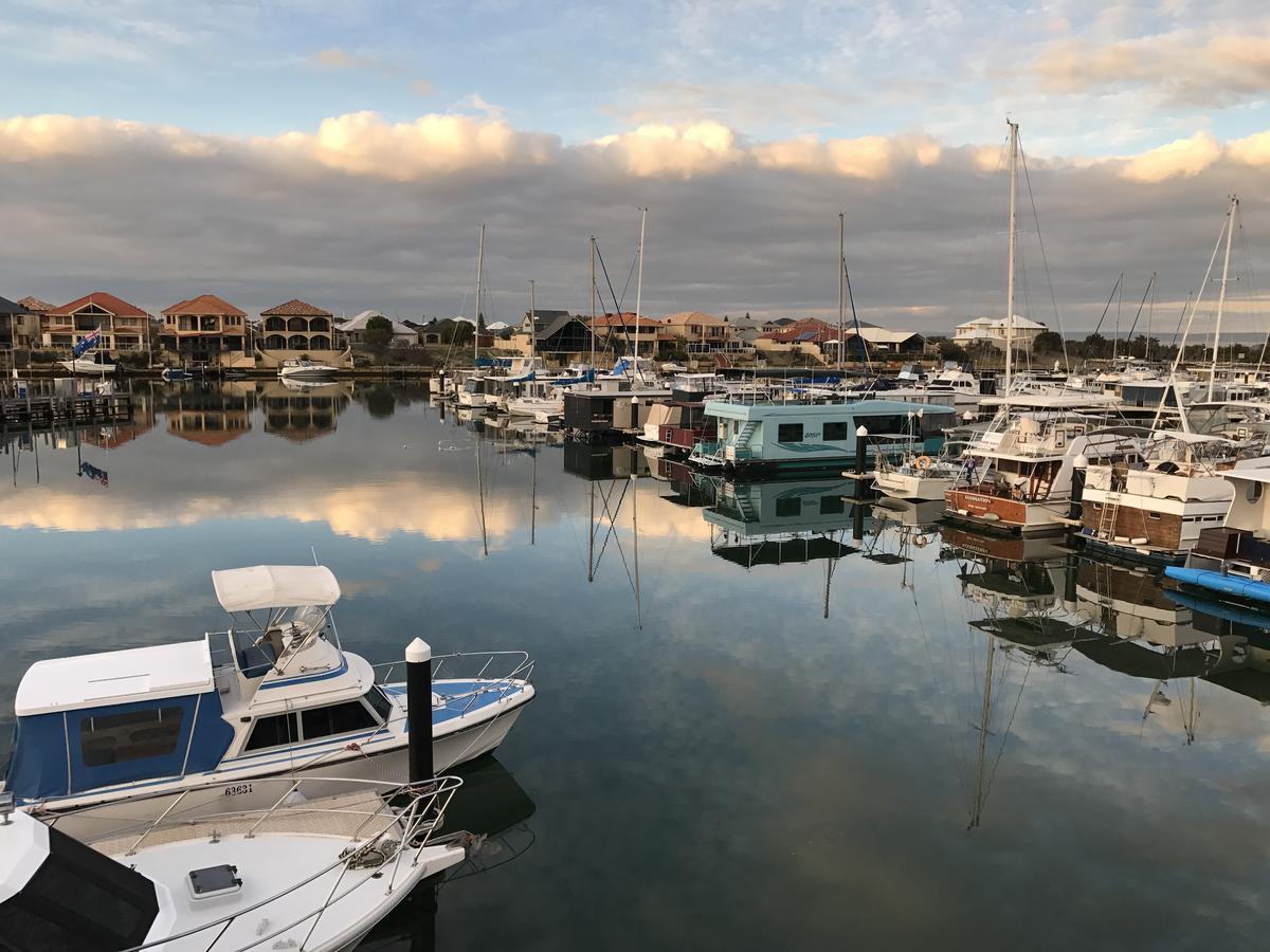 Marina View Chalets Mandurah Eksteriør bilde