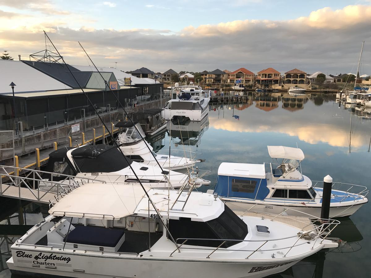 Marina View Chalets Mandurah Eksteriør bilde